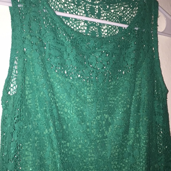 Gorgeous Green Dress perfect for sorority events! - Picture 2 of 3